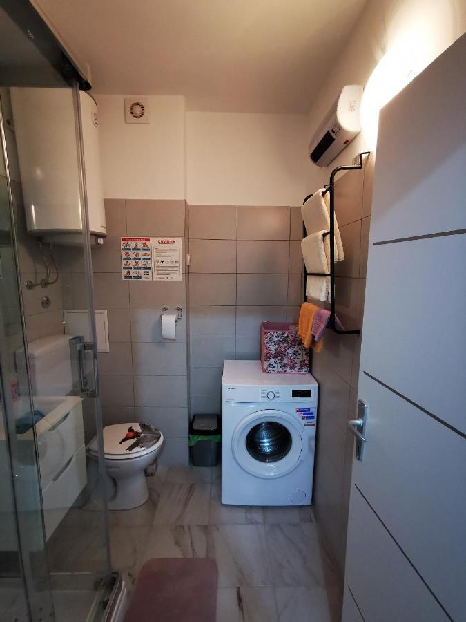 Ema Studio Apartman Karlovac Exterior photo